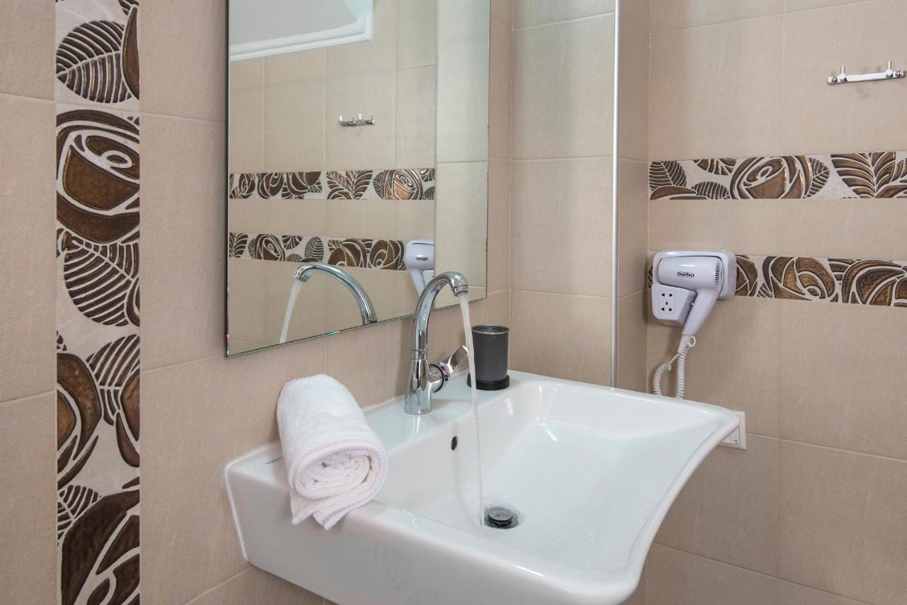 Downtown Hotel Nafplio Bagian luar foto